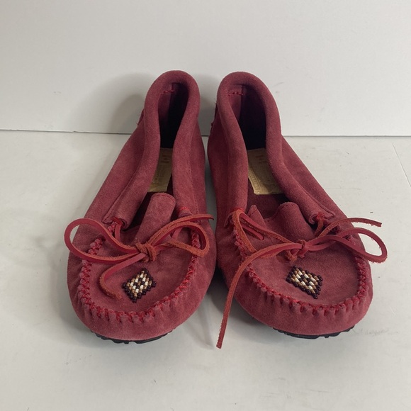 Manitobah Moccasins Womens 7 Pink Red Suede Slip On Loafers Aboriginal Beaded - Picture 2 of 13